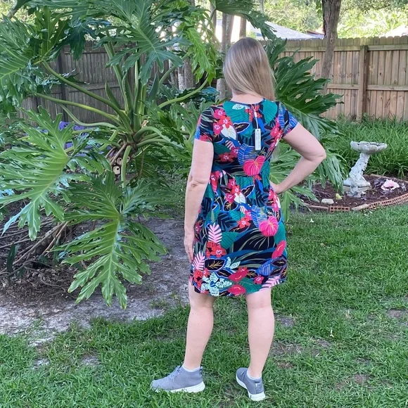 NWT Spense Palm / Floral Print T Shirt Dress Summer Dress Size small - Picture 7 of 8